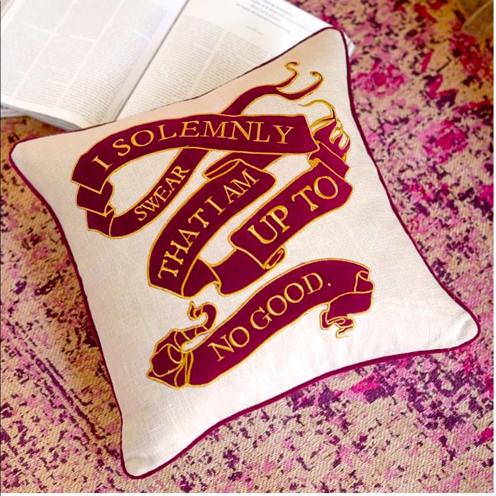 Harry Potter Marauder’s Map Glow-in-the-Dark Pillow with Insert (preowned)